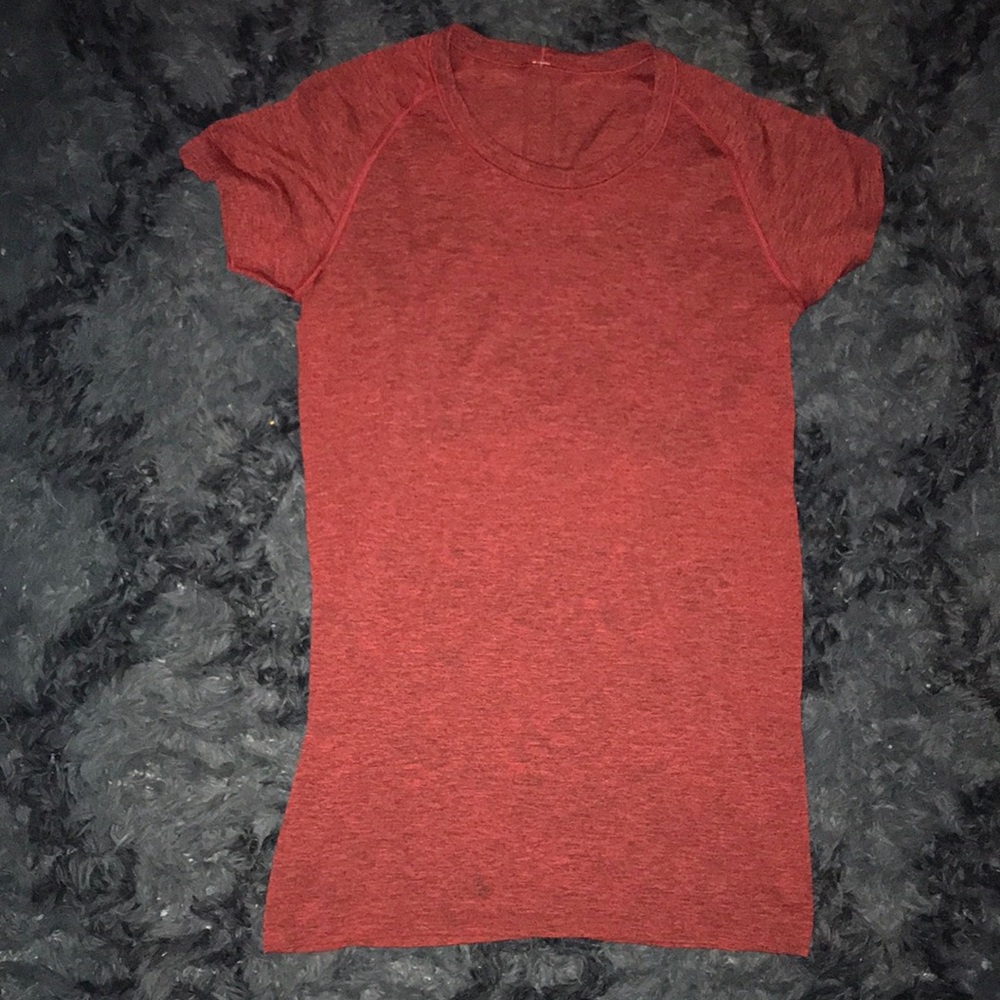 lululemon athletica Heathered Red swiftly Short Sleeve Tee
